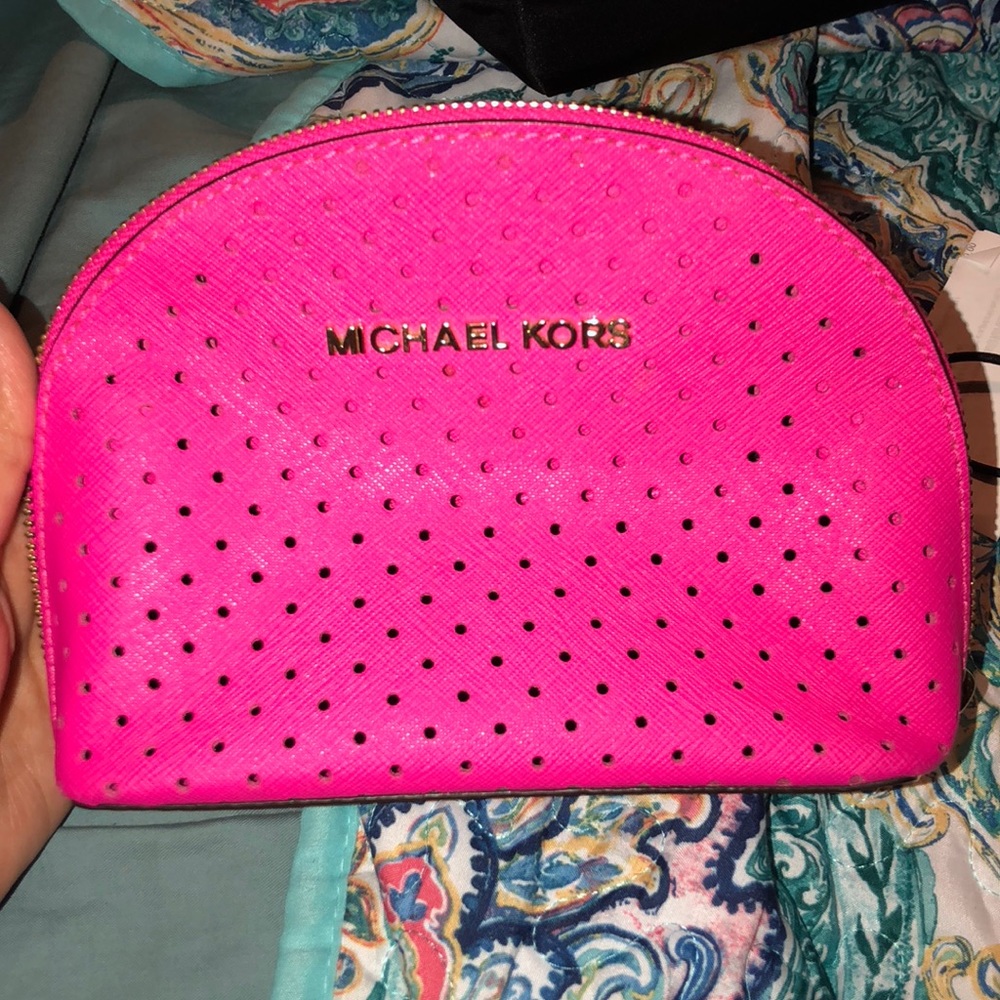 **SOLD** Michael kors Makeup Bag